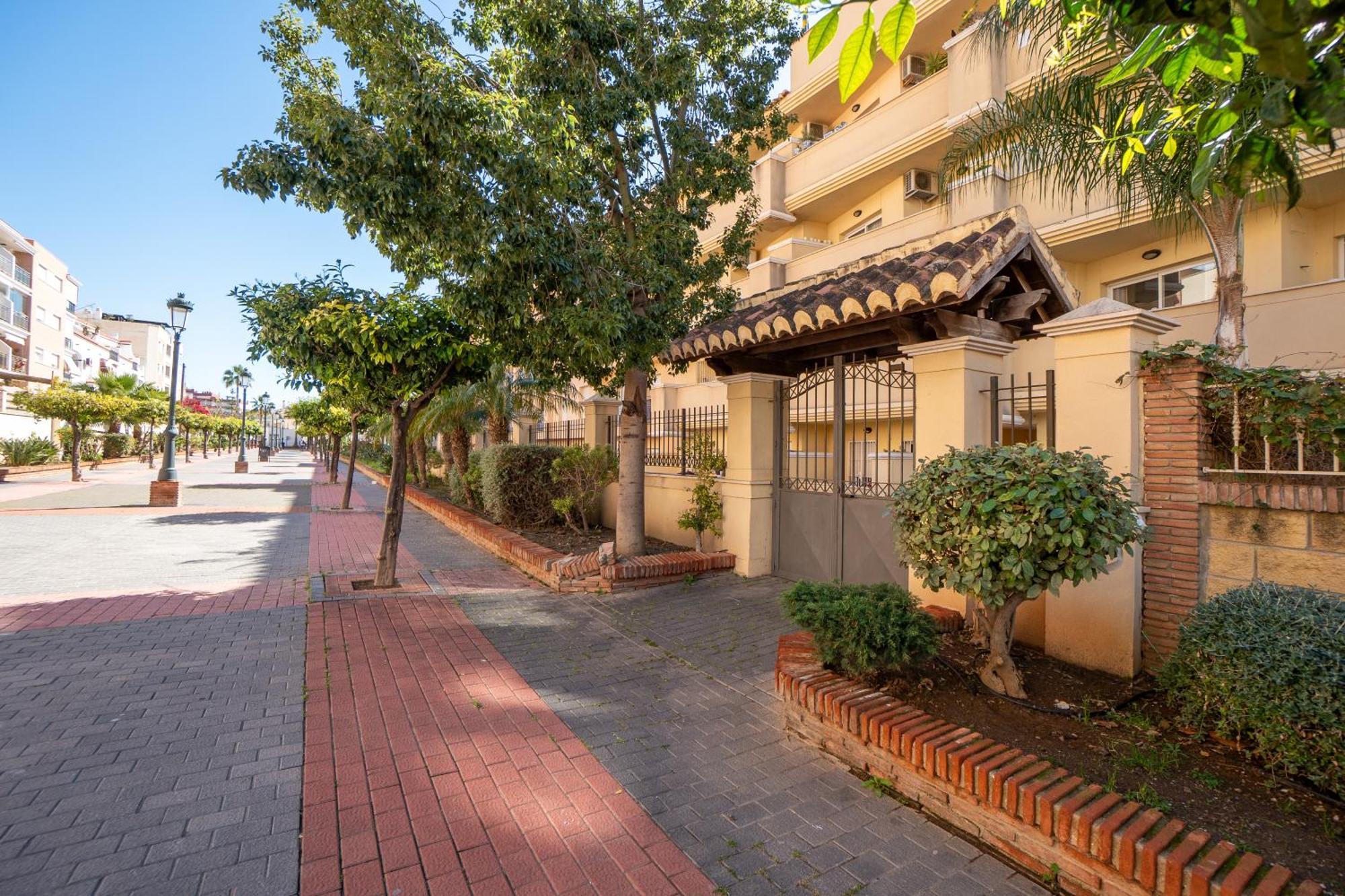 Appartement Neptuno 2C Menyber à Nerja Extérieur photo